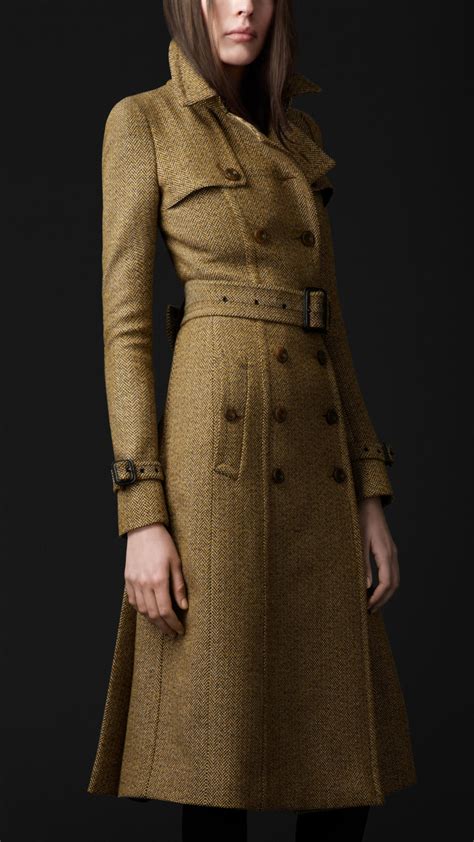 toronto burberry trench coat tailor|Burberry stores in Toronto.